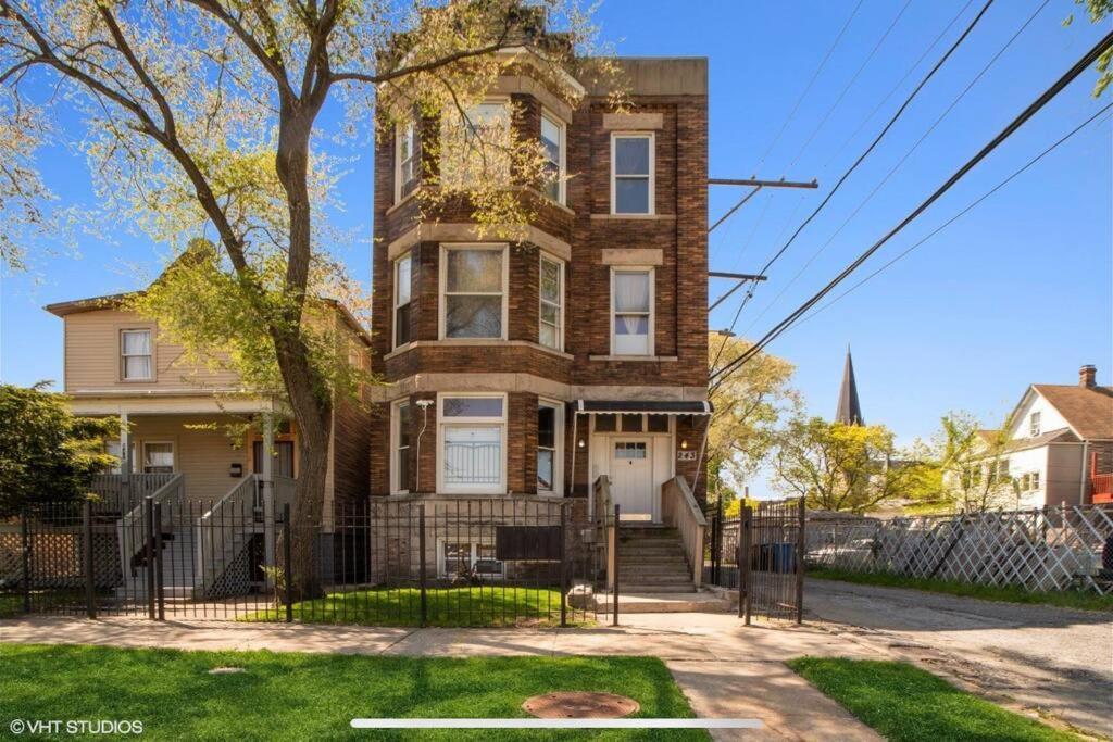 The Red Line Apartments Chicago Exterior photo